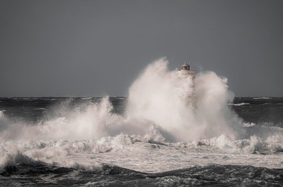 Faro del Mangiabarche: Storia e Immagini nel sito di Calasetta