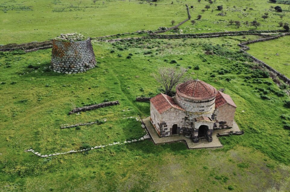 Nuraghe Santa Sabina: storia e immagini nel sito di Silanus