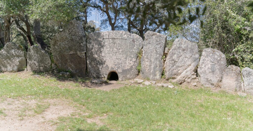 La Tomba di Giganti di Pascaredda a Calangianus