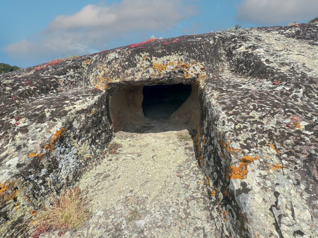 Domus De Janas Genna Salixi, Villa Sant'Antonio