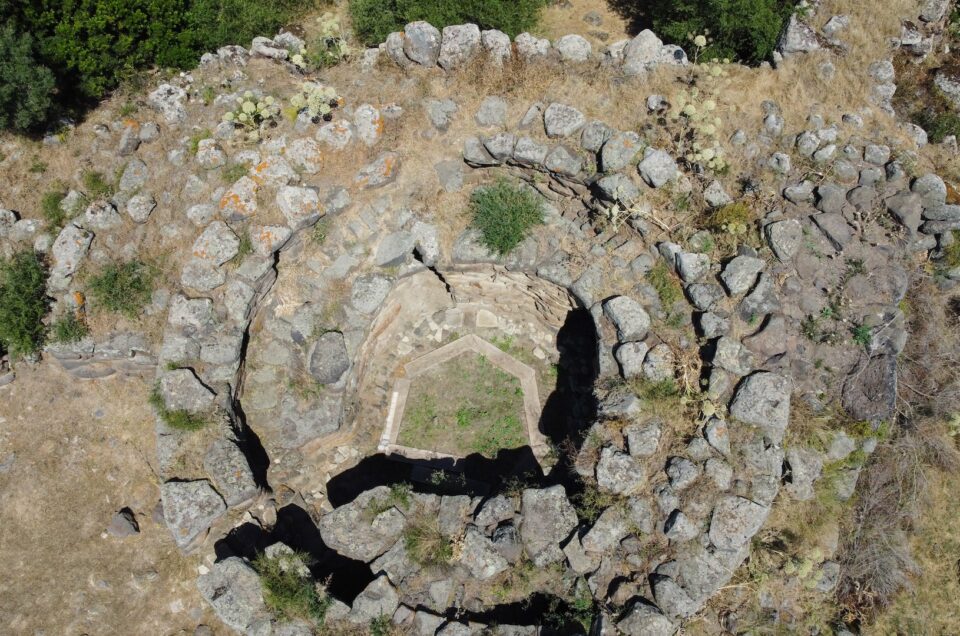 Nuraghe Sa Domu Beccia a Uras: Un Viaggio nel Passato della Sardegna