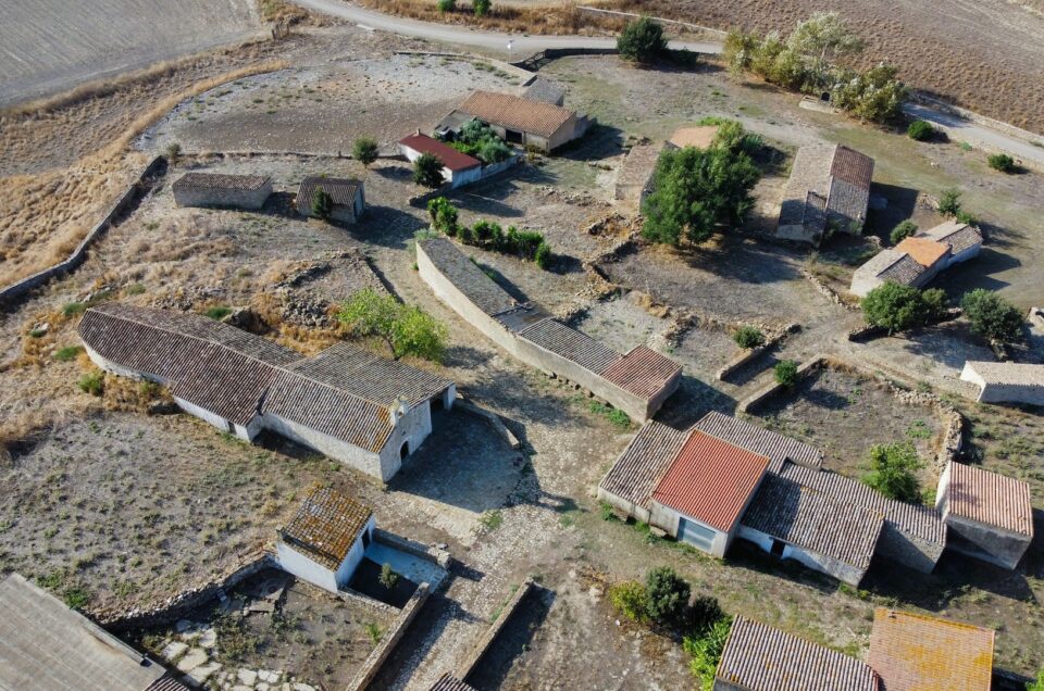 Borgo di San Simone Escolca: storia e immagini